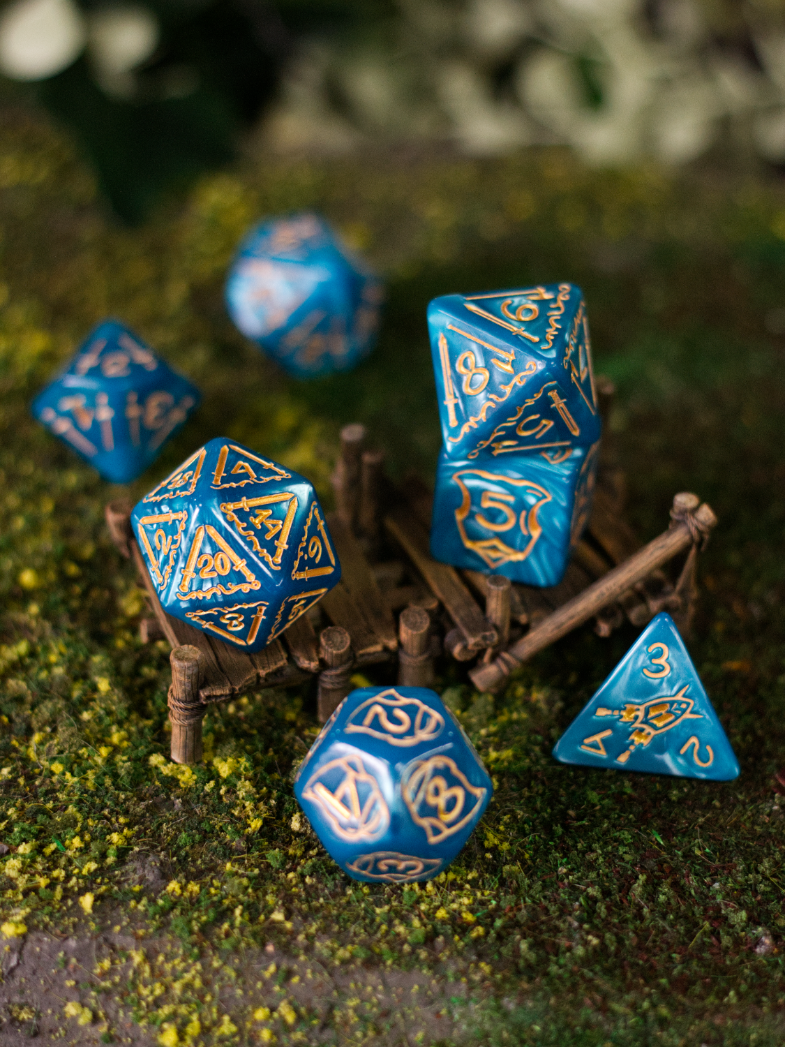 Boomer Dice Aquamarine & Gold