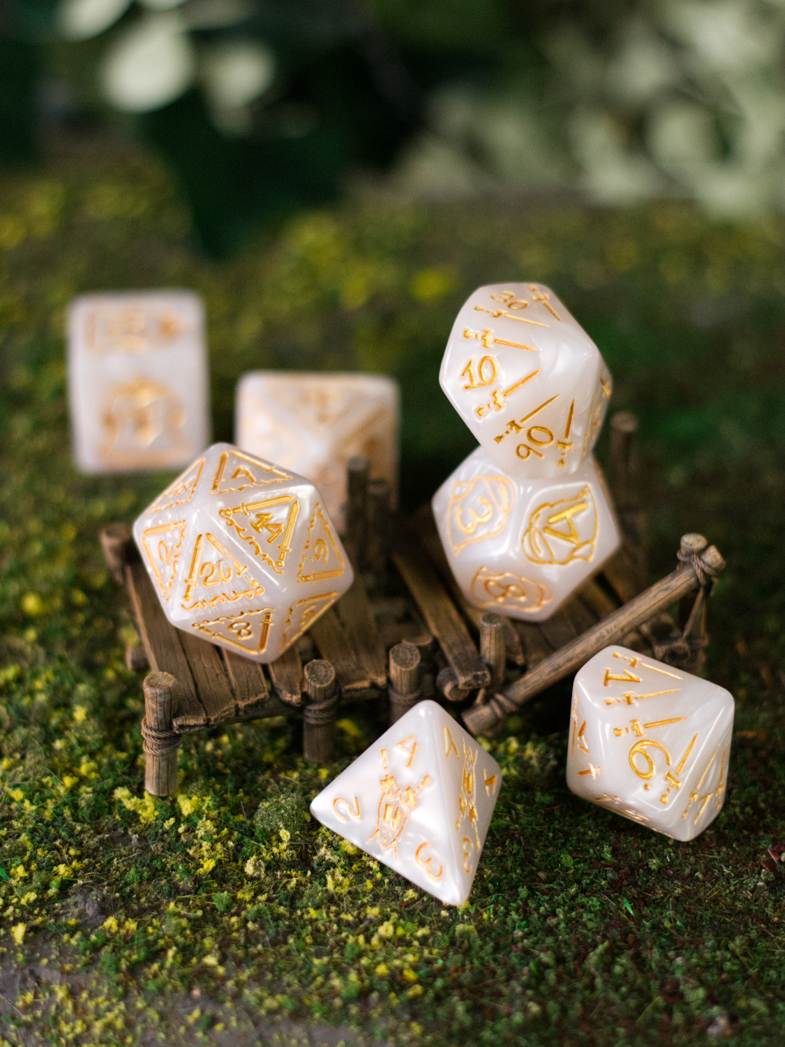 Boomer Dice Quartz & Gold