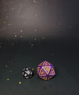 Alternative view of Boomer Dice: Amethyst & Gold