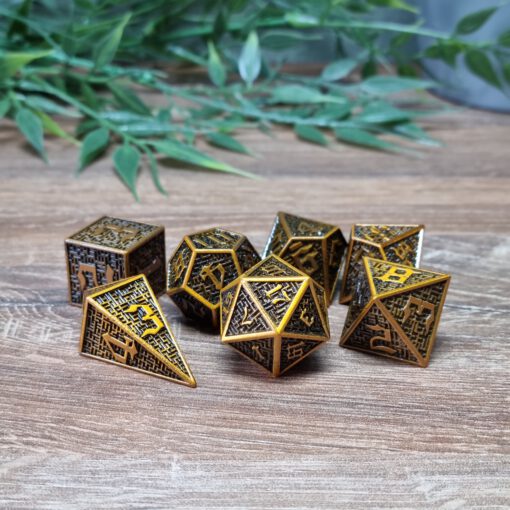 Golden Metal Maze Dice