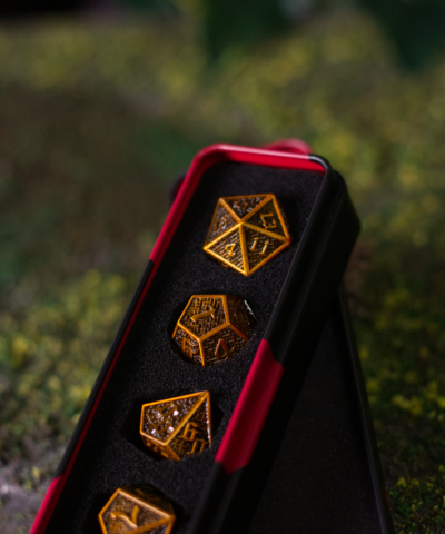 Gold Labyrinth | Heavy Metal Dice Set