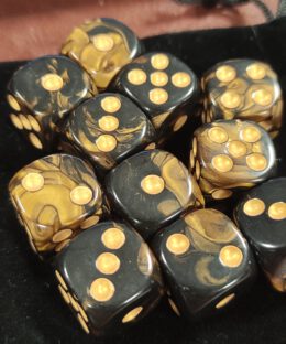 Pip Dice Caramel Latte