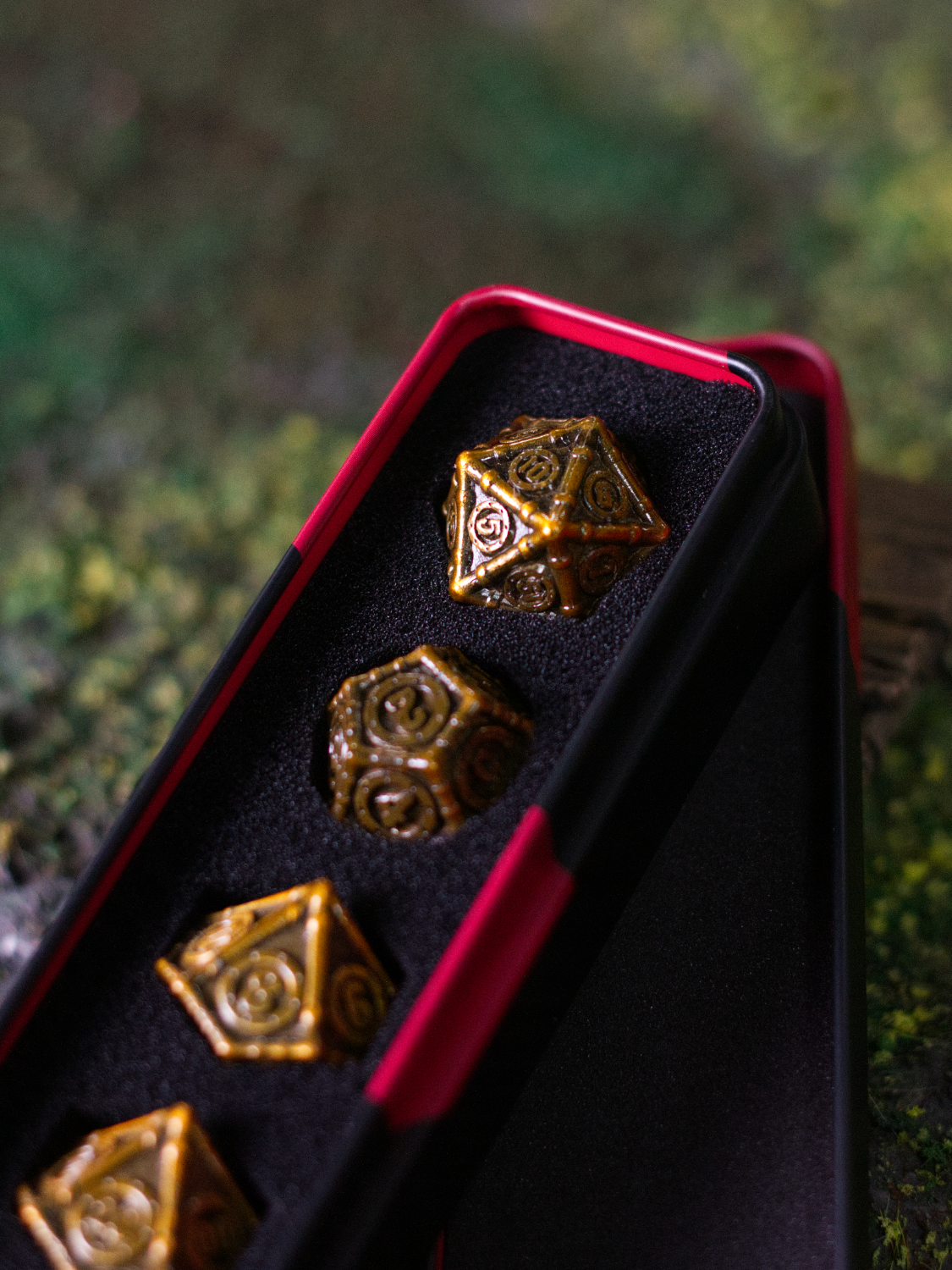 Gold Treasure Chest | Heavy Metal Dice Set