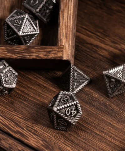 Silver Barrel Plating Ancient Metal Dice (Serrated) with Metal Box